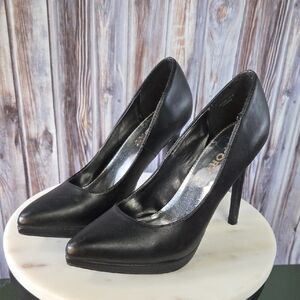 Report Black Women's Heels Size 8